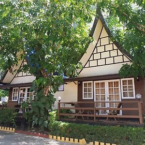 Lunarhut Resort